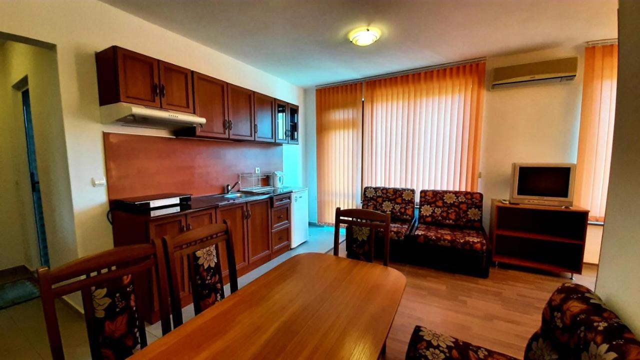 Adri Guest House ネセバル エクステリア 写真