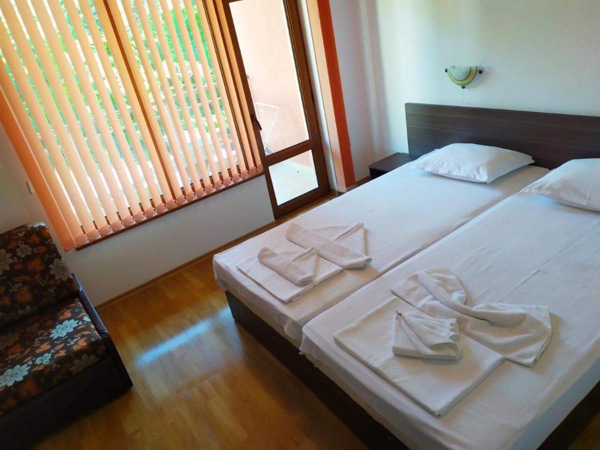 Adri Guest House ネセバル エクステリア 写真