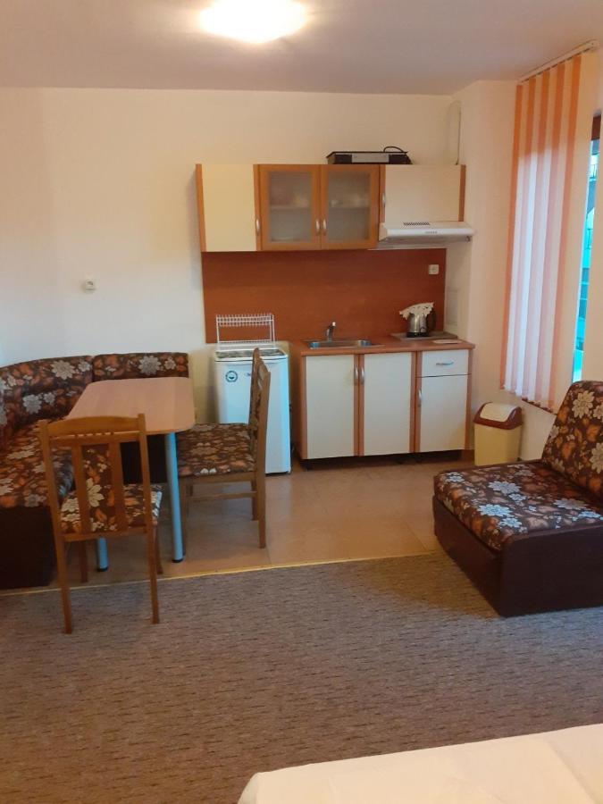 Adri Guest House ネセバル エクステリア 写真
